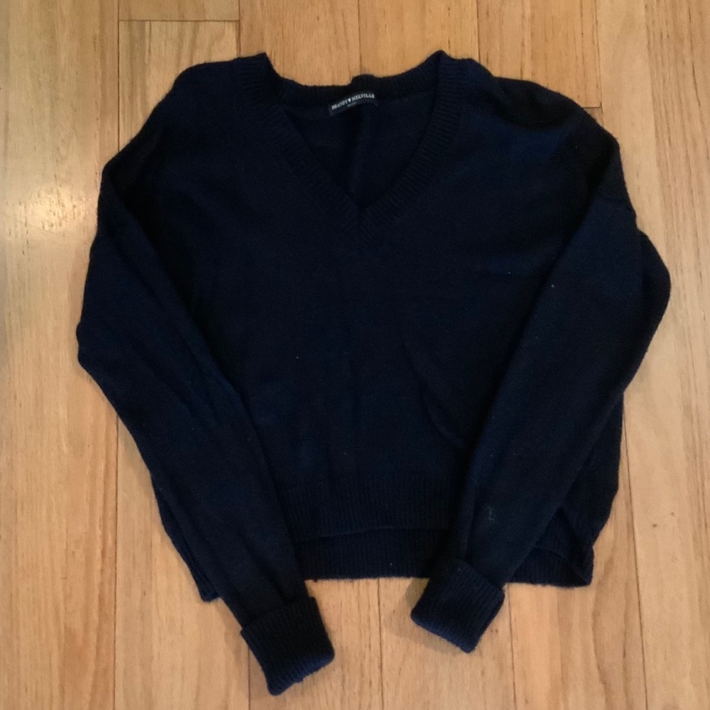 V-neck Brandy Melville Sweater